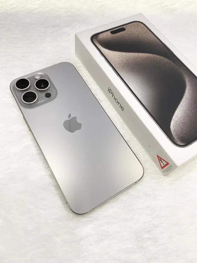 Iphone 15 pro max 256gb natural titanium, resmi iBox (like new)