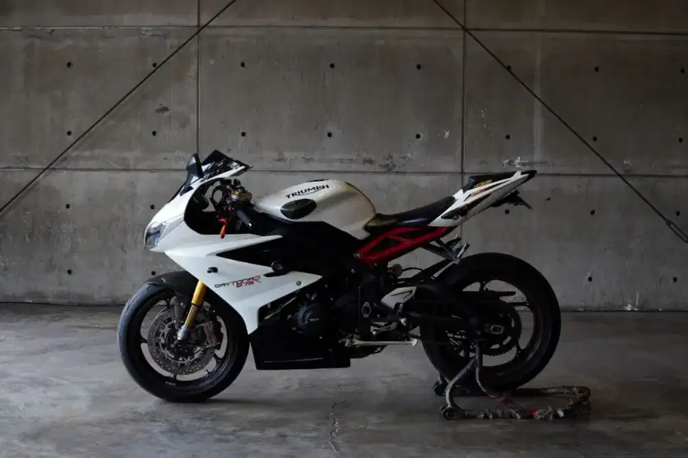 Triumph Daytona Nik 2014/2017
Full Paper ATPM (D)