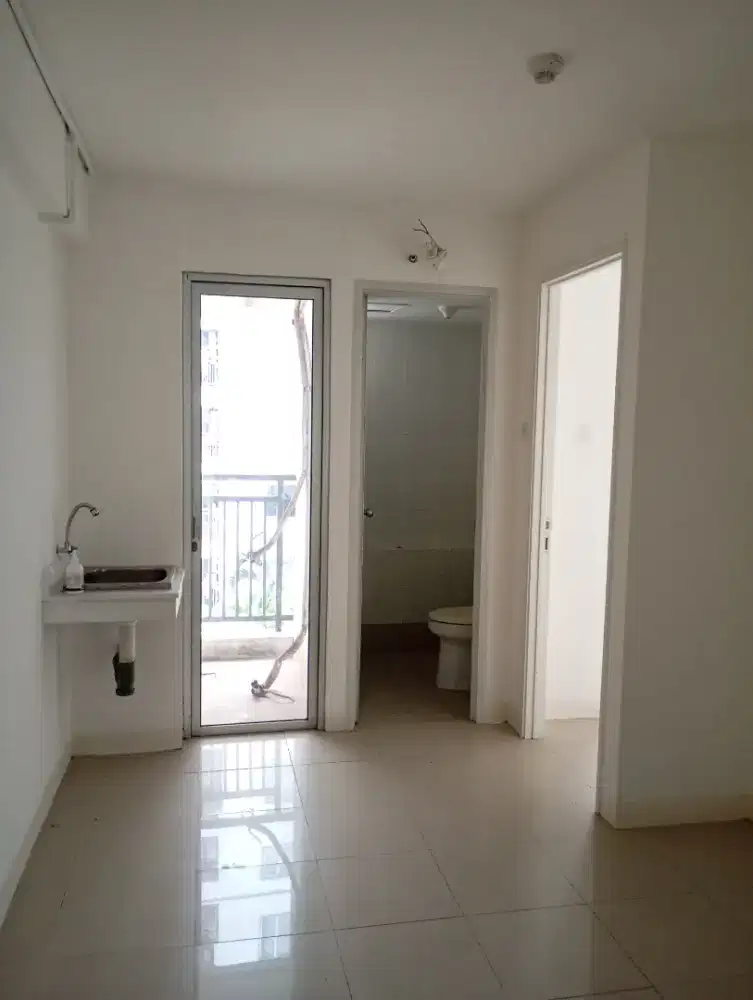 DIJUAL MURAH SANGAT 2 KAMAR,UNIT APARTMENT BASSURA DIATAS MALL  (SHM)