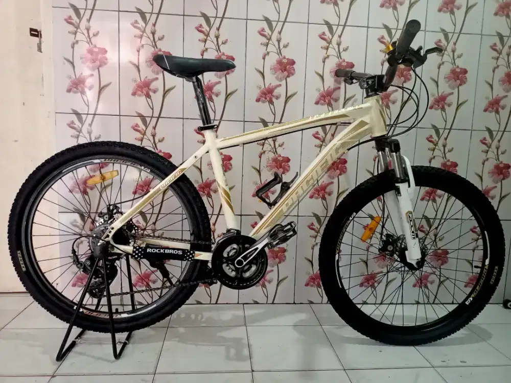 Sepeda MTB,Full Alloy,Rem Cakram,Gress,Mulus,Siap gowes,Bonus Acc