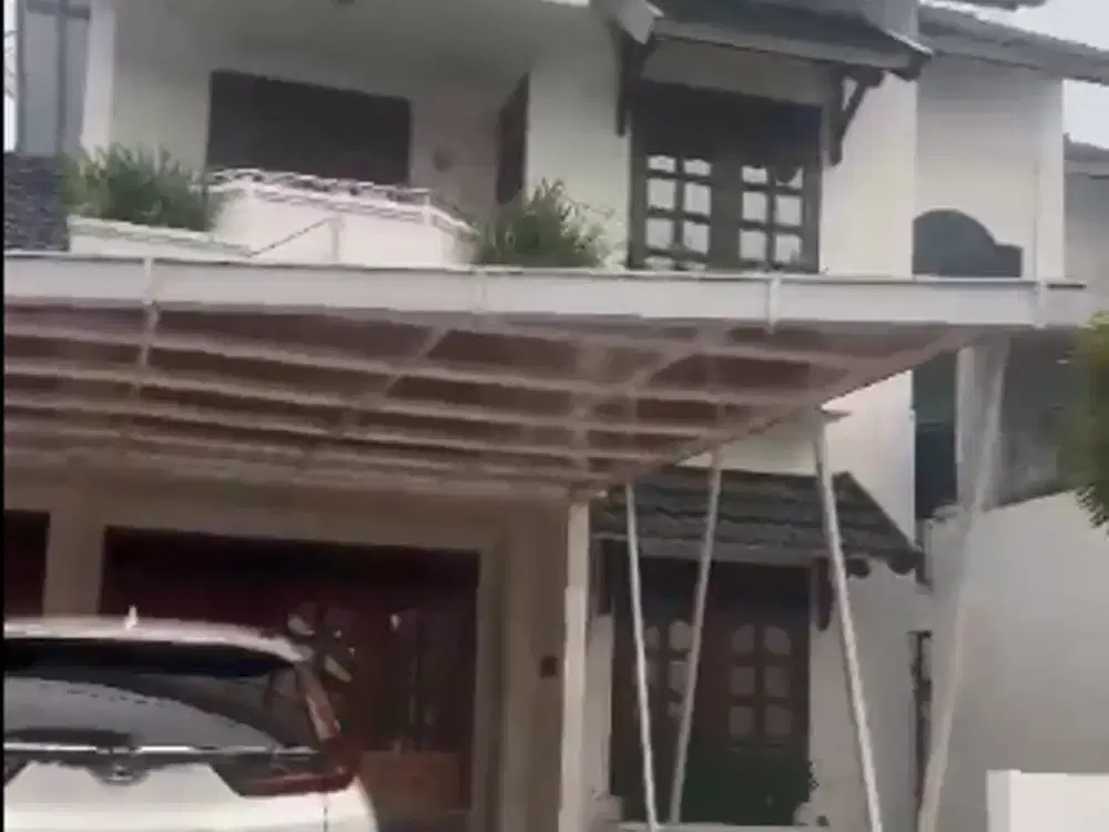 Rumah di kawasan nyaman di daerah timoho tengah kota jogja 2 lantai