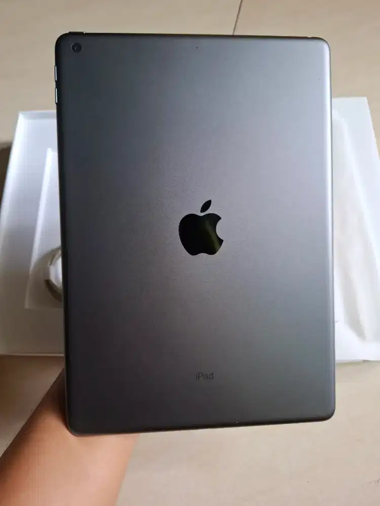 Apple iPad Gen 9/ 9th Gen
2023 10.2 Inch