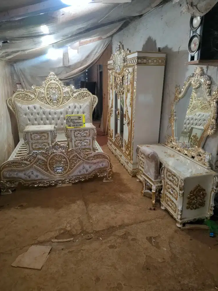 Tempat tidur set kamar ukiran full kayu jati pilihan