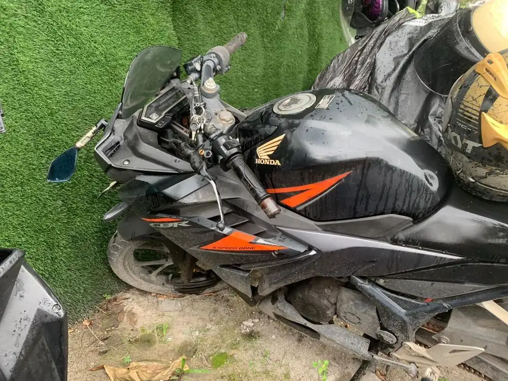 Honda CBR 150r cc