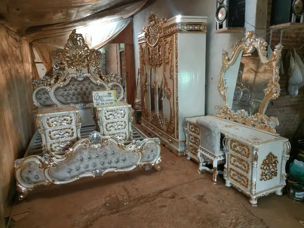 Tempat tidur set kamar ukiran terbaru full kayu jati solid