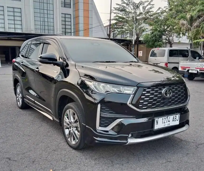 TOYOTA INNOVA ZENIX HYBRID 2.0 Q HV TSS MODELLISTA 2022 MATIC TERAWAT