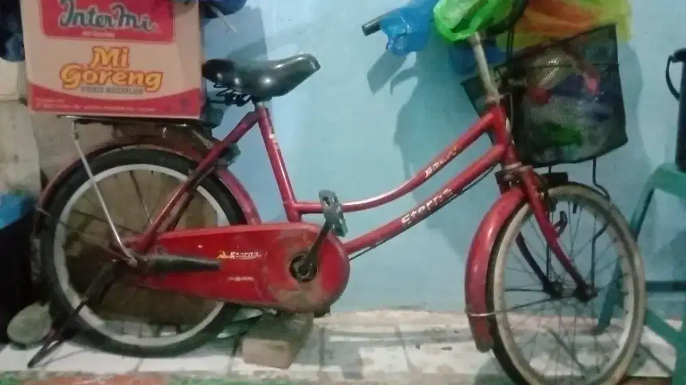 Sepeda mini anak cewek