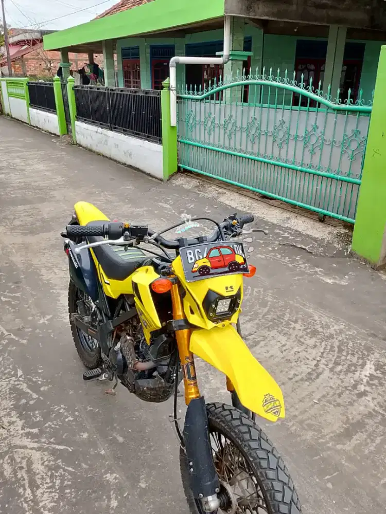 Dtracker SE 2020 Kuning