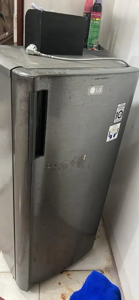 DIJUAL SECOND KULKAS LG DINGIN