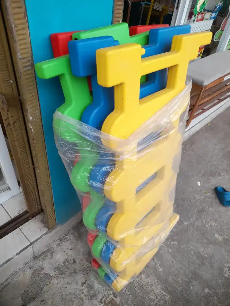 Pagar bayi playground