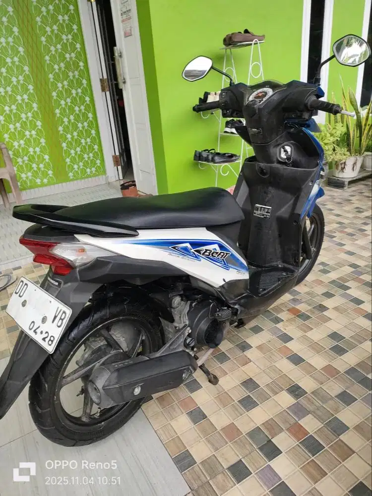 DIJUAL CEPAT HONDA BEAT Biru Putih 2014 MATIC