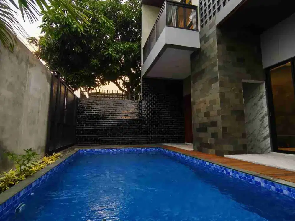 Rumah Mewah Modern 2 Lantai Ada Kolam Renang di Sumber Banjarsari Solo – Siap Huni, SHM, Lokasi Strategis