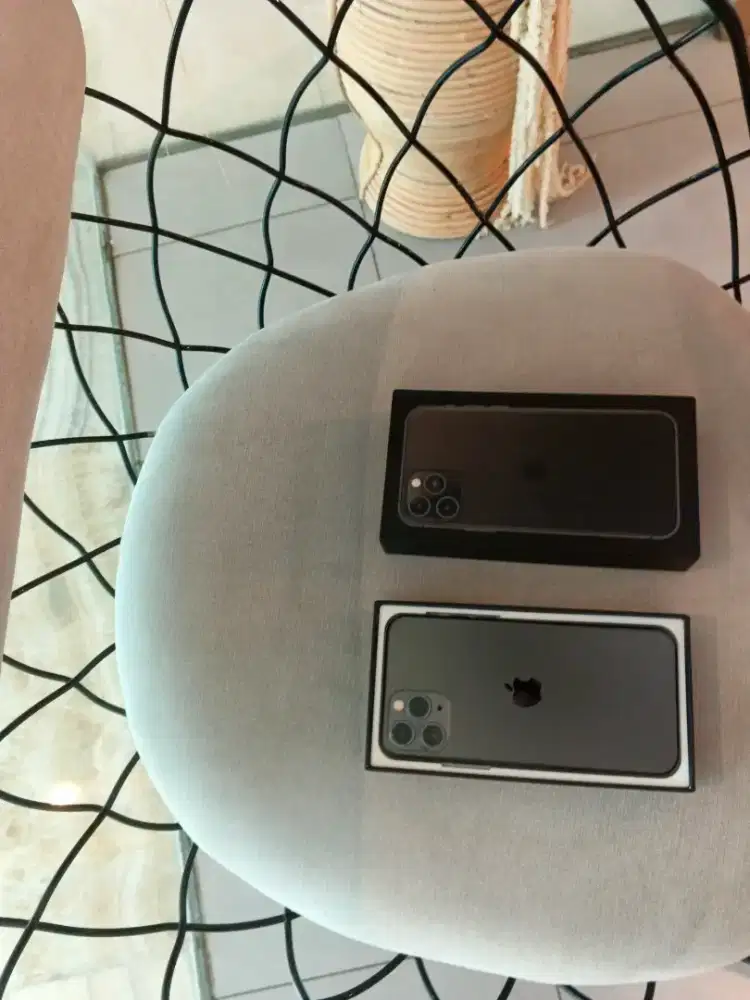 iphone 11 pro 256gb sekali masih baru