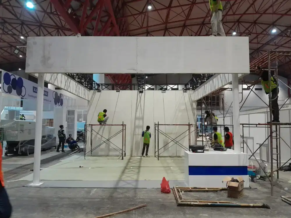 Cari Tukang Kayu Pameran