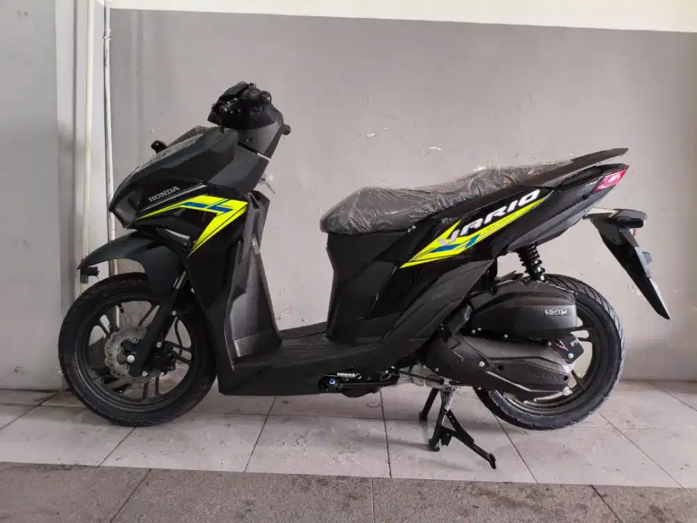 HONDA VARIO 125 CBS HITAM
