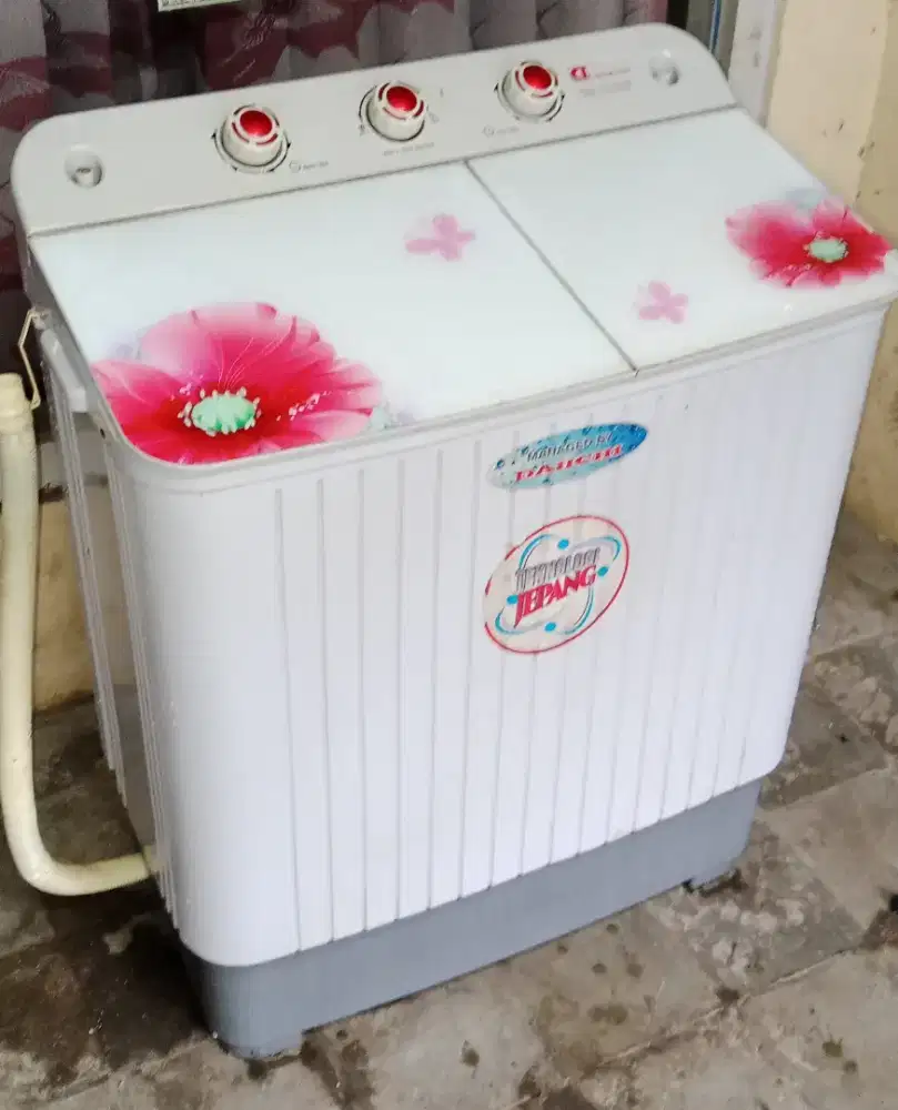 Dijual mesin cuci Daimitsu 8 kilo normal dinamo masih ori