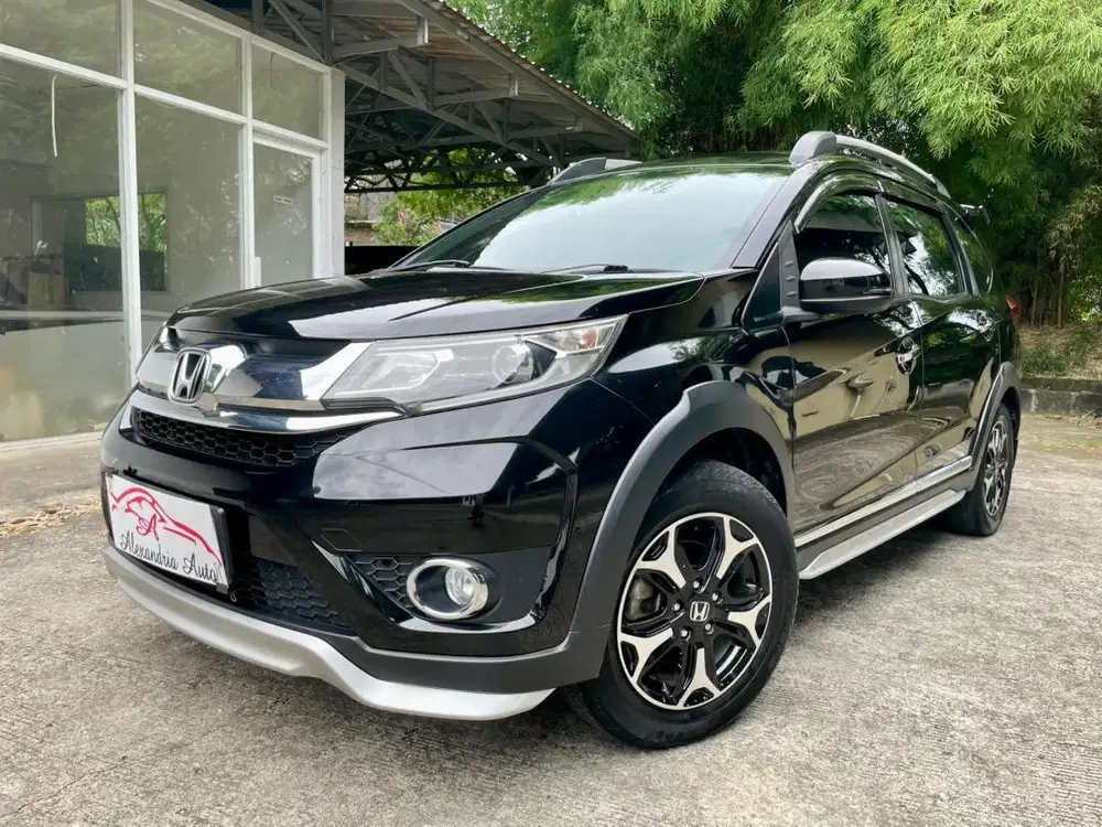 Honda Brv 2016 E Prestige AT Hitam KM 70k Record Tgn1 Istimewa