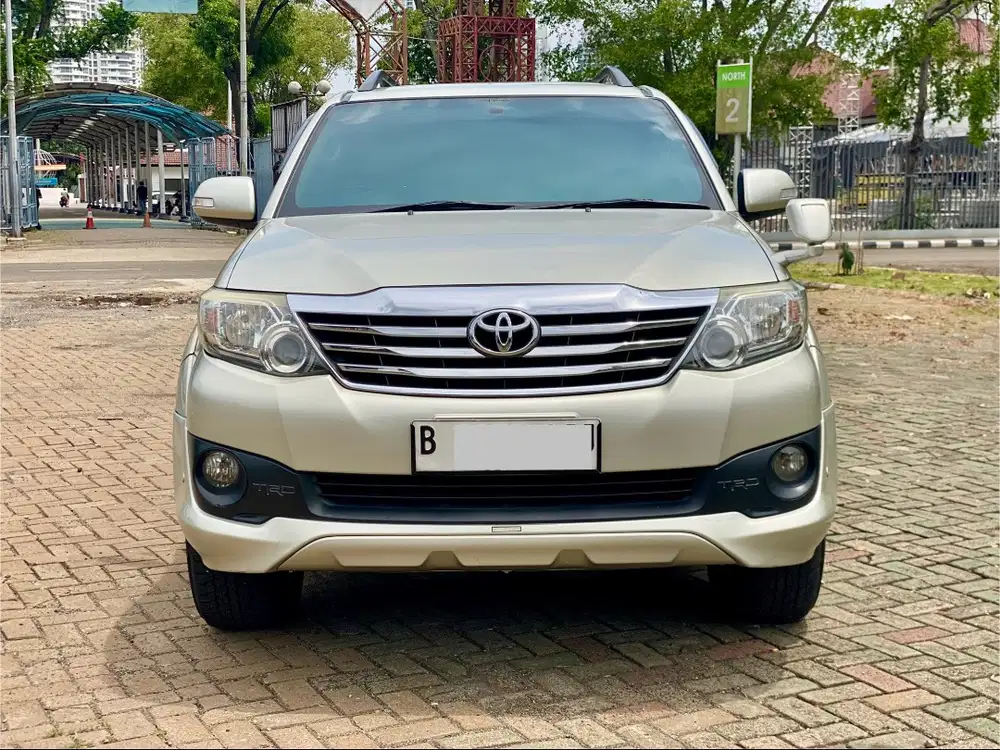 TOYOTA FORTUNER G LUX 2.7 AT 2013 SILVER