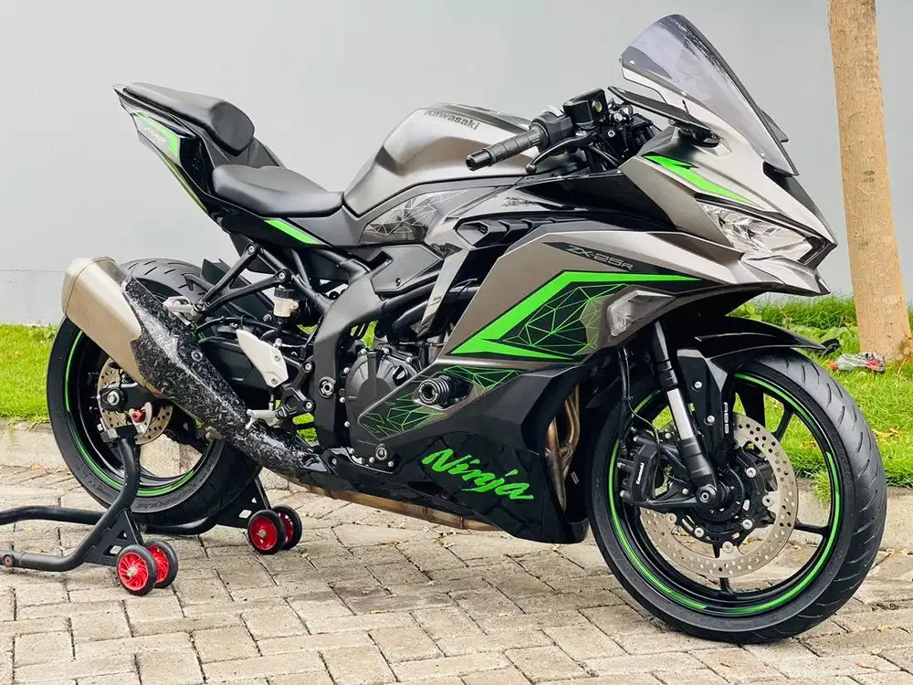 Kawasaki ninja ZX-25R ABS SE QS TFT ZX 25 R ABS SE 2023 low odo ZX25R