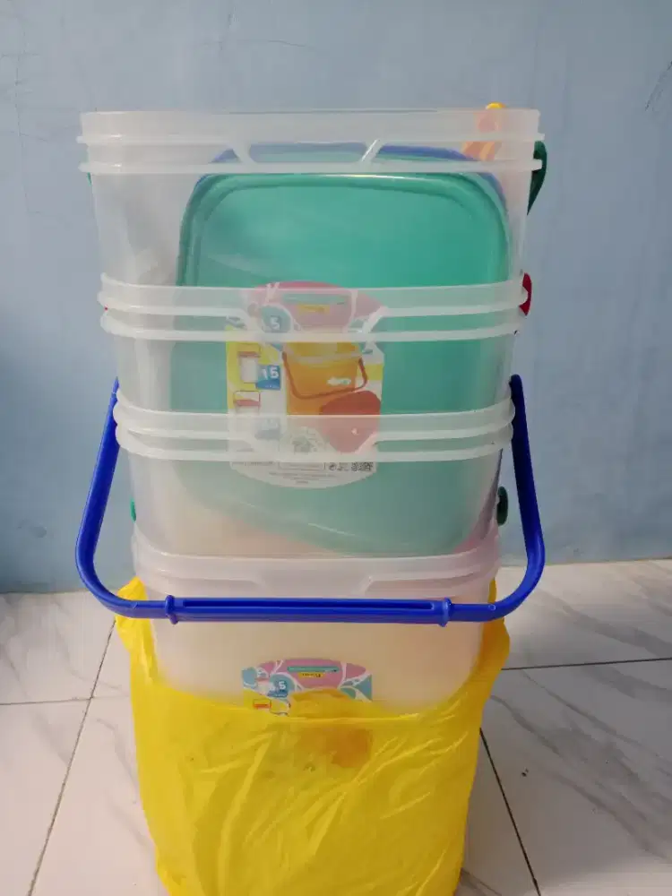 Ember minuman dan sup buah