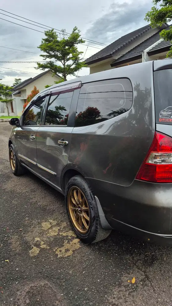 Nissan Grand livina 1.5 XV 2013 Bensin