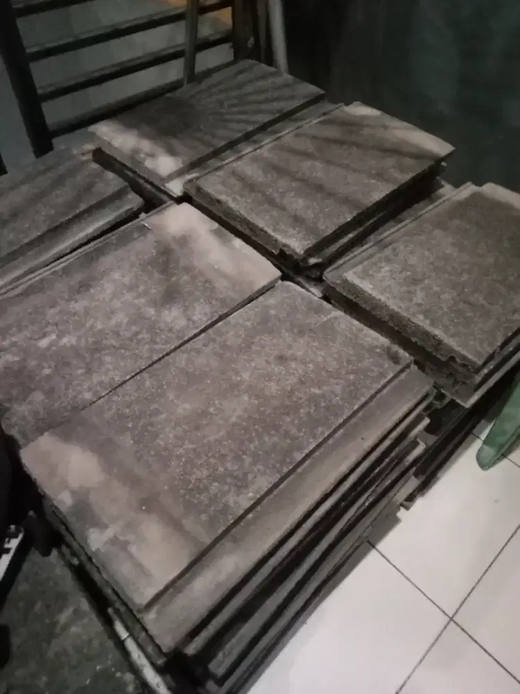 Genteng minimalis flat