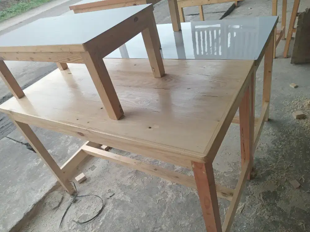 Mija makan ukuran 120 x 60 x 75