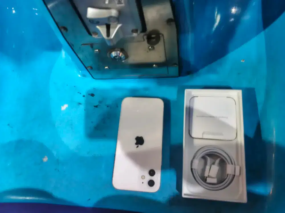 Iphone 12 128gb terbagus baru