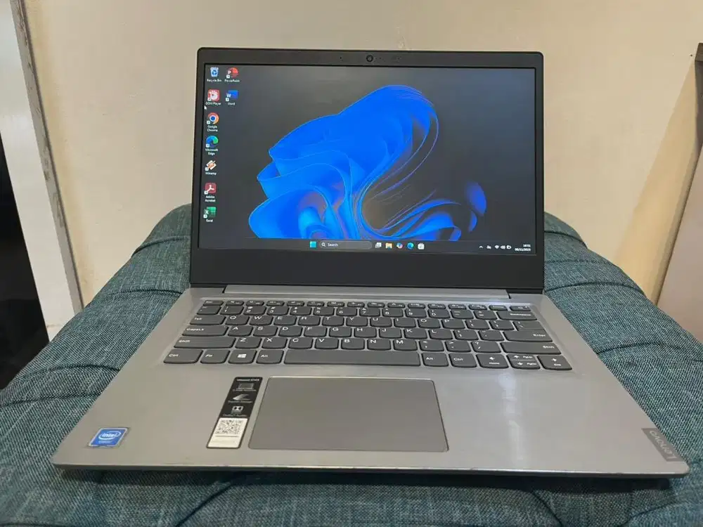 Laptop Lenovo Ideapad S145 (second). 2 jutaan normal dan bergaransi