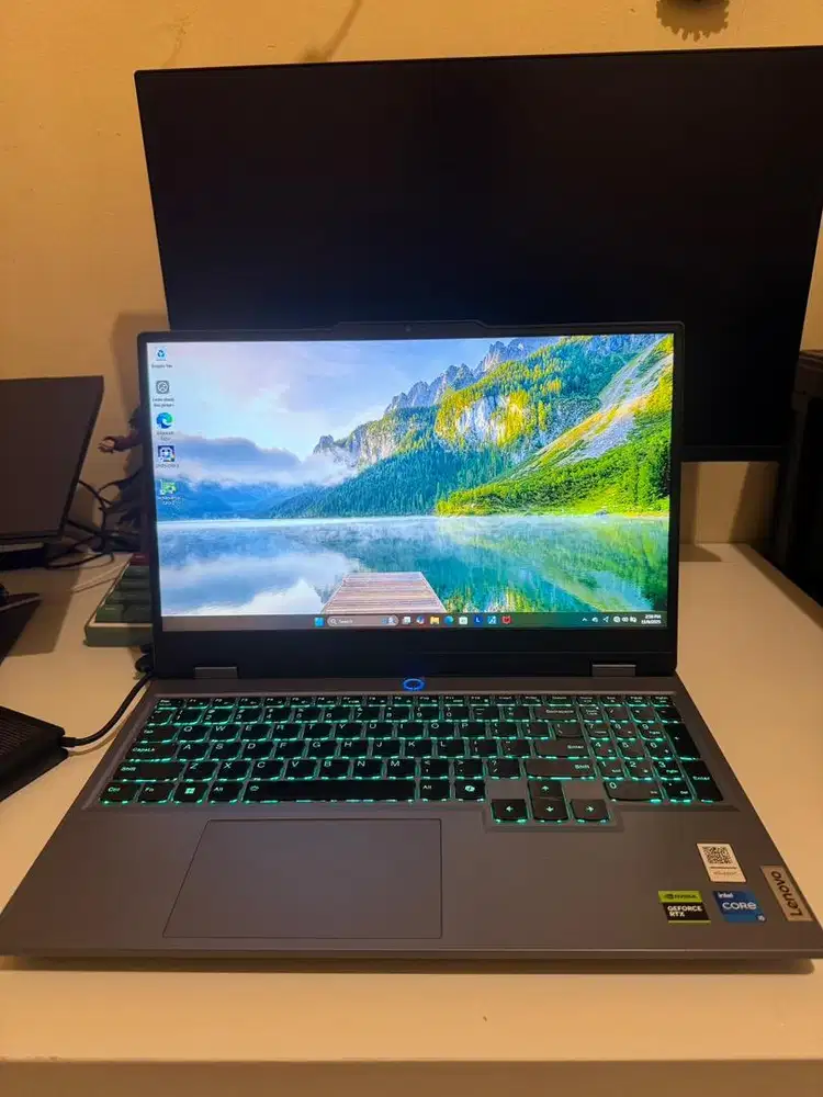 Lenovo LOQ 15IRX9 RTX 4050