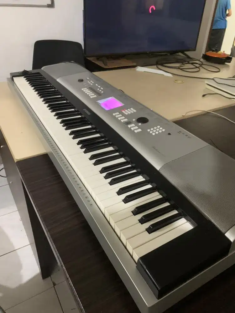 Keyboard piano yamaha dgx 520