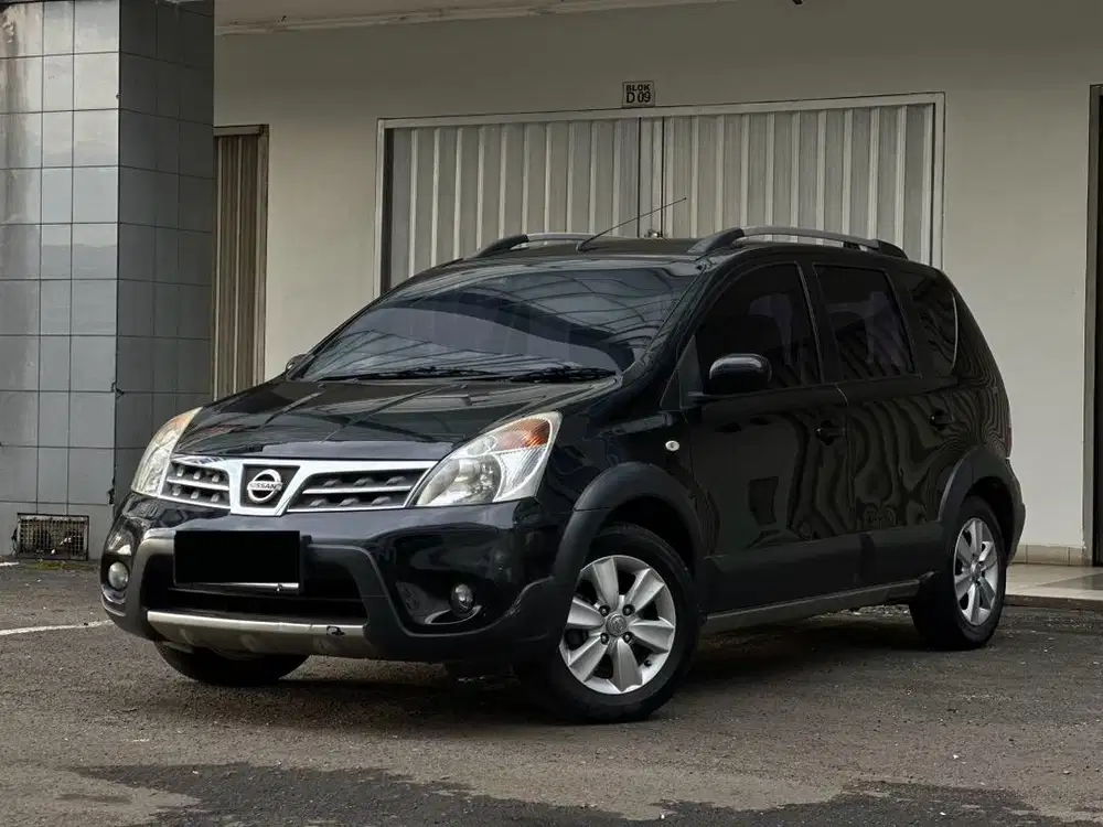 Nissan Grand livina 2012 Bensin