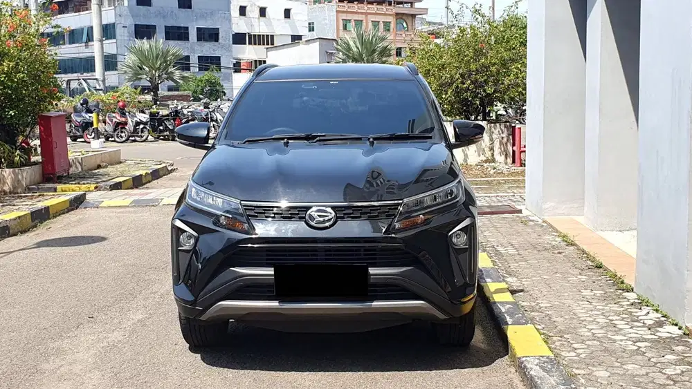 Daihatsu Terior R 1.5 AT Hitam NIK 2023 Gress Like New Low KM Record