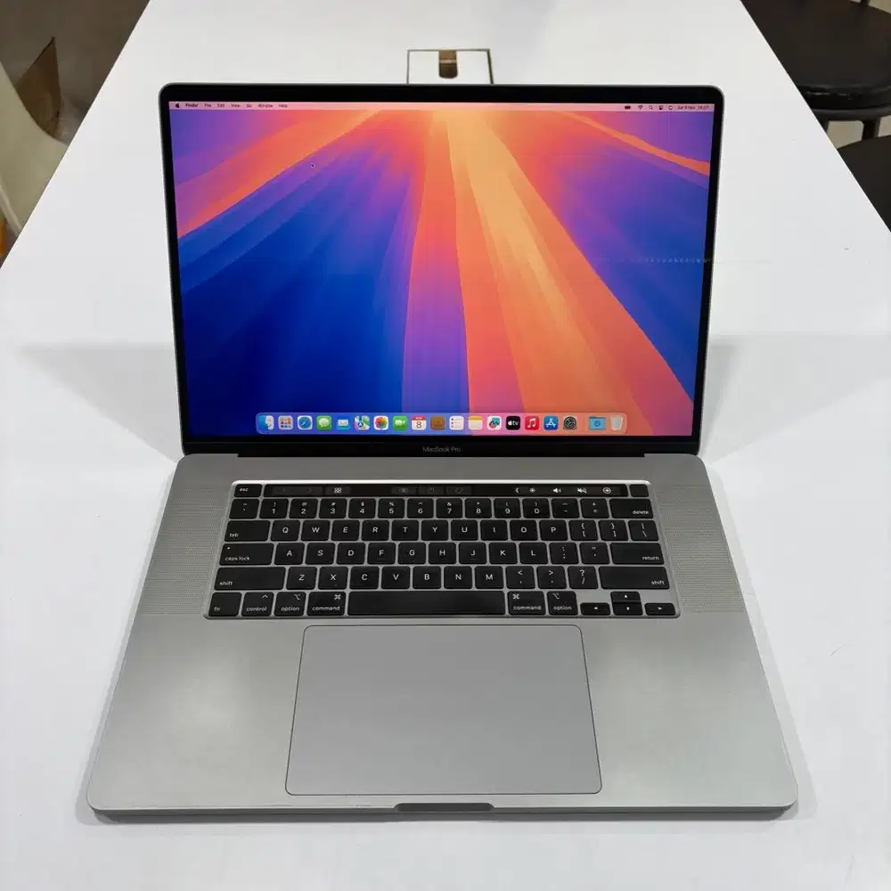 MacBook Pro 16 2019 i7 32/512GB