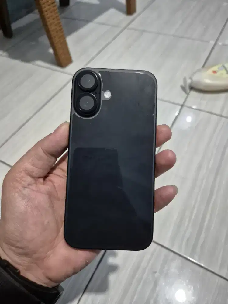 Iphone 16 128gb ibox 2minggu pakai