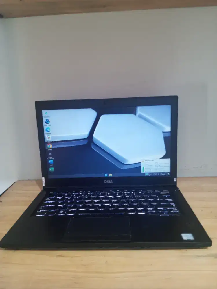 Dell 7280 Core i5-7300U DDR 8GB SSD 256GB LED 12.5 5 Jam Backlight
