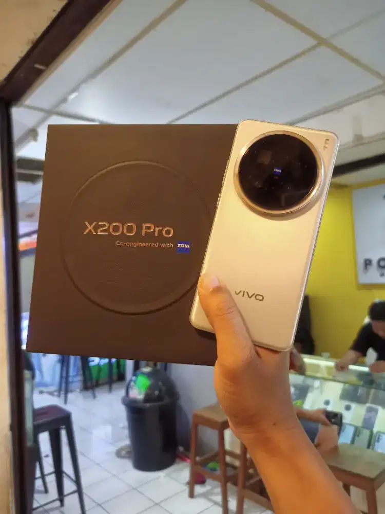 Jual Vivo X200 Pro 16/512Gb Second Mulus Fullset Original Garansi On