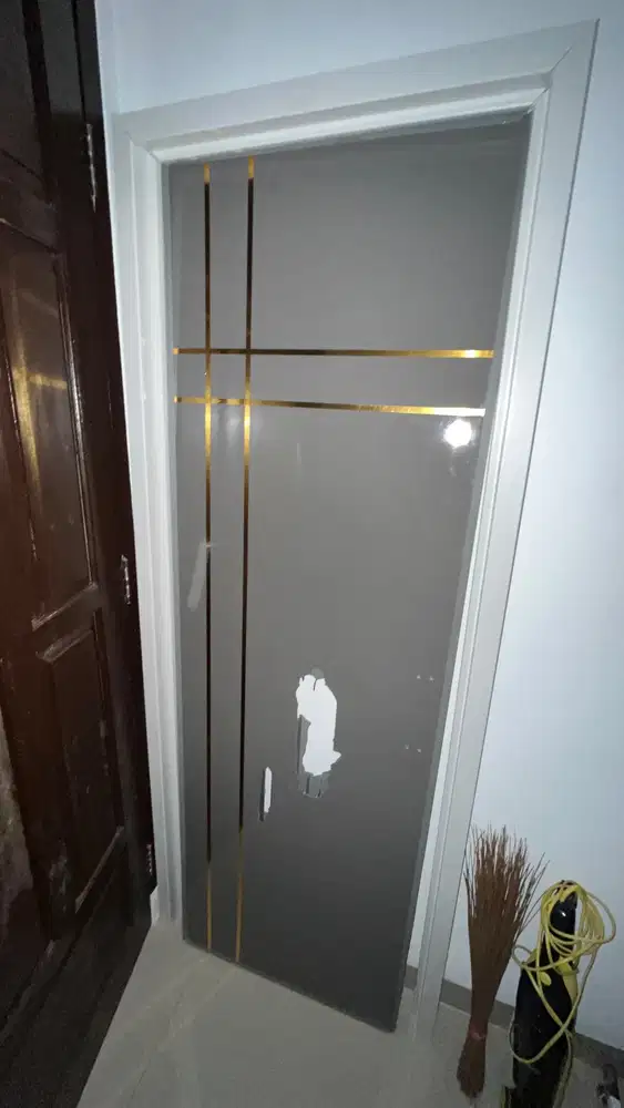 Kusen kamar mandi + pintu kamar mandi