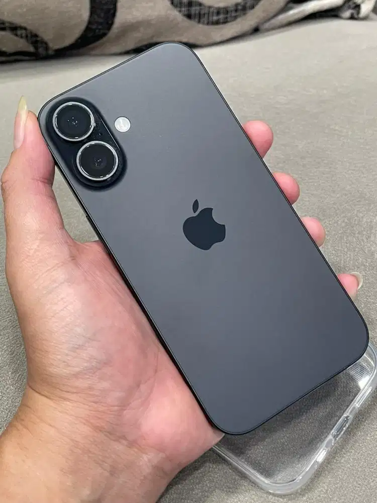 iphone 16 128GB Black Like NEw ex Digimap garansi on 18 April 2026