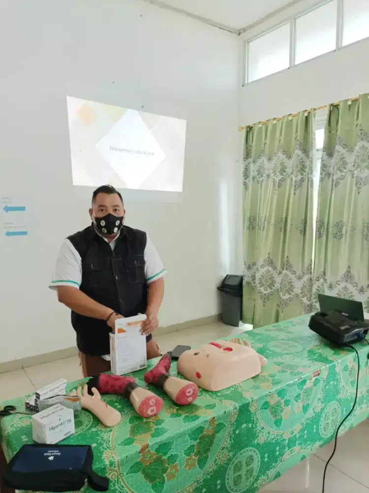 Mencari lowongan pekerjaan Driver pribadi