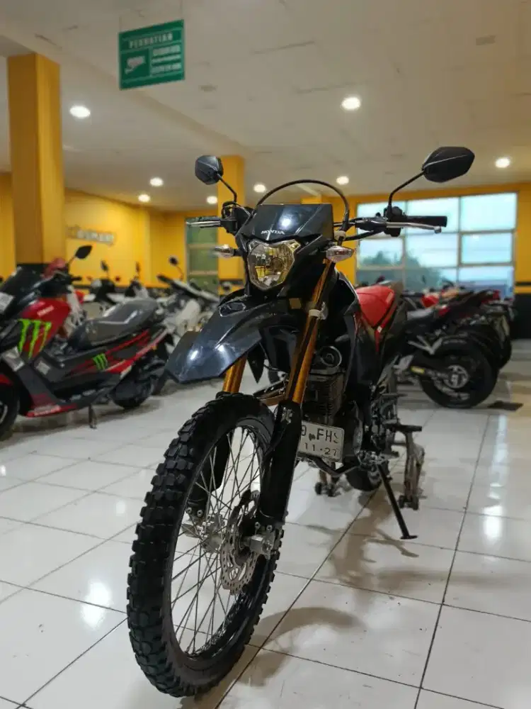 CRF 150 L 2022 km 9 ribu