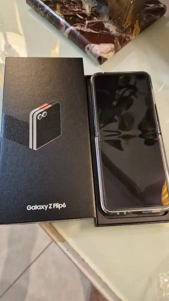 Samsung Z6 512 MB limited edition orange