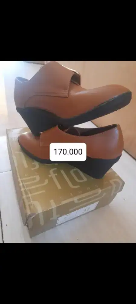 Sepatu Boots Wanita Fld Size 37
