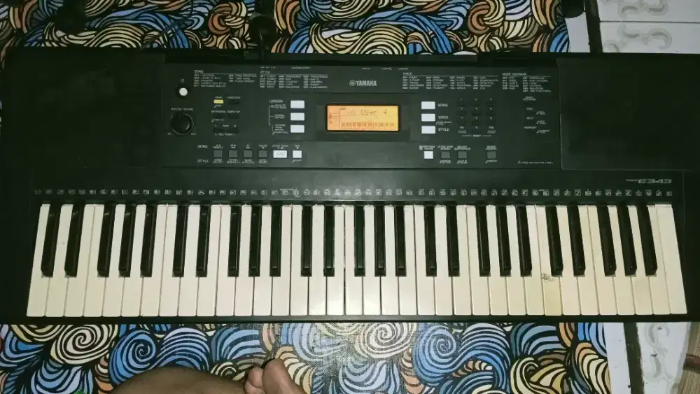 Keyboard organ piano Yamaha psr e343