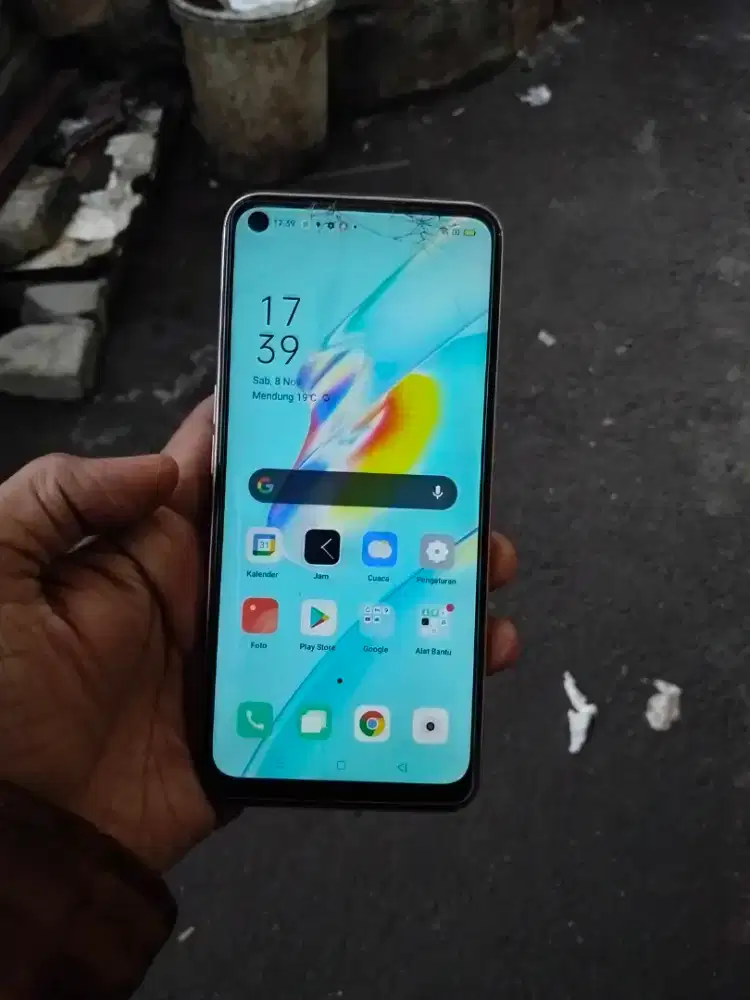 Jual HP Oppo A54
Spesifikasi 4G LTE
- RAM 6/128GB