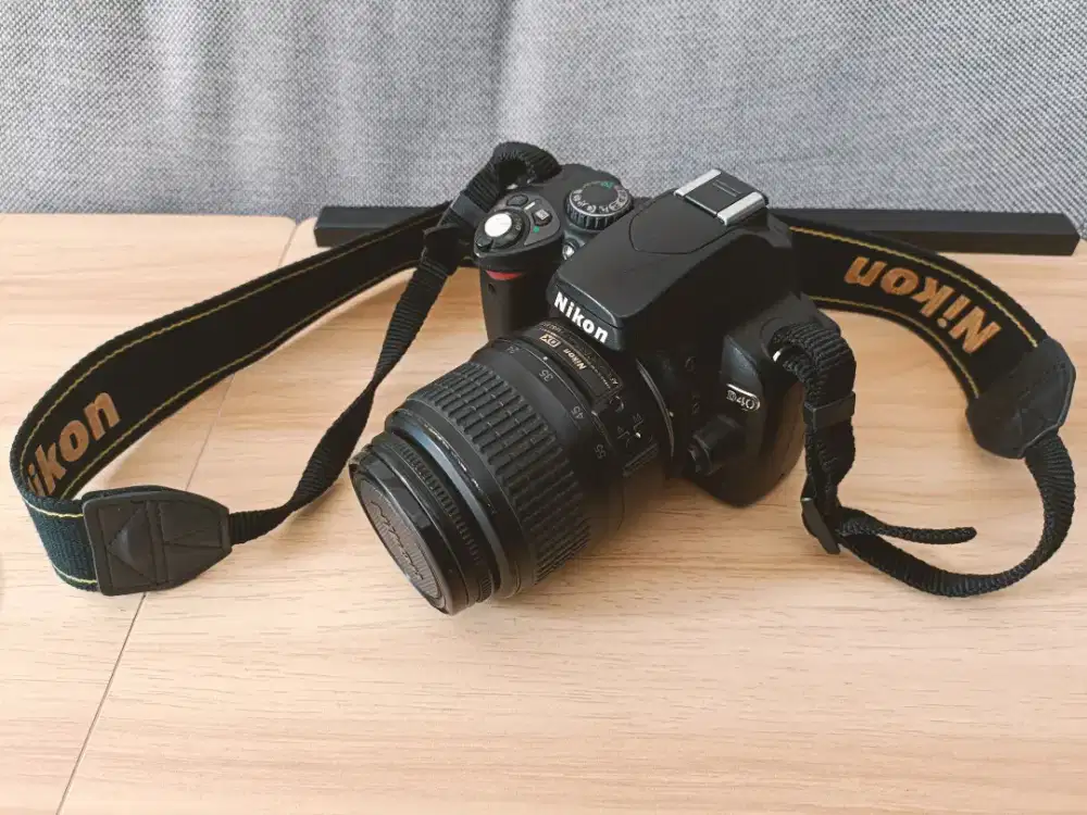 Dijual KAMERA DSR NIKON D40
