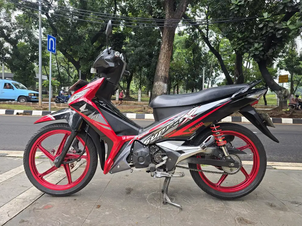 DIJUAL CASH HONDA SUPRA 125 INJEKSI TAHUN 2016 PAJAK IDUP SIAP PAKAI