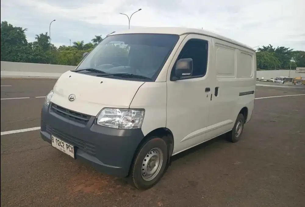 Grand Max Blind Van Bulanan