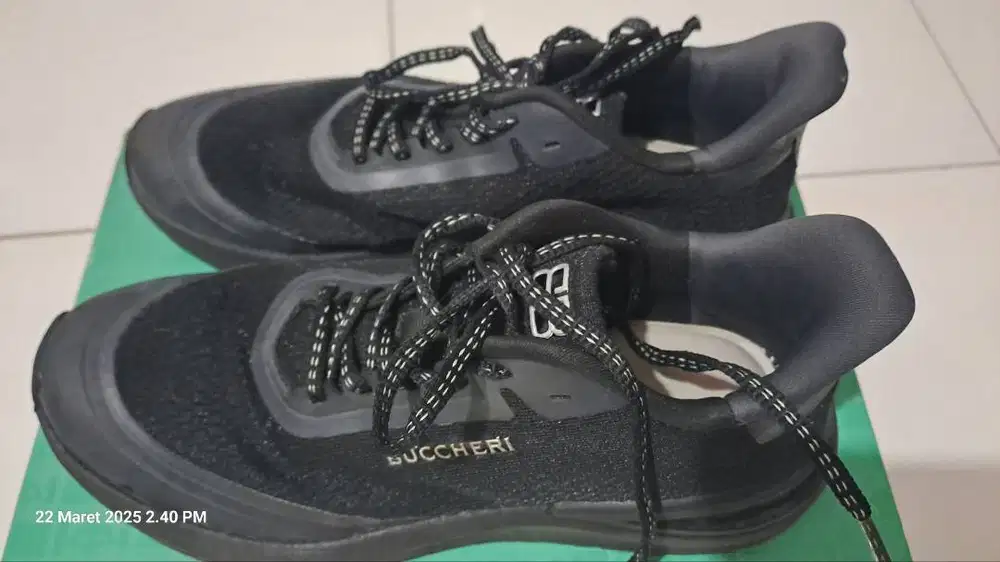 Preloved sneakers woman black buccheri tasia