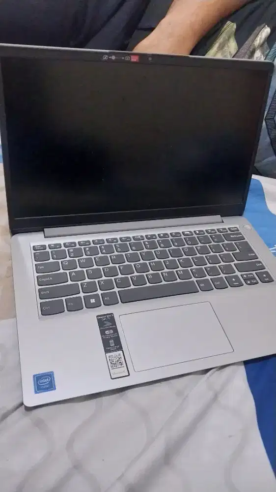 Lenovo SLIM 3 8/512gb